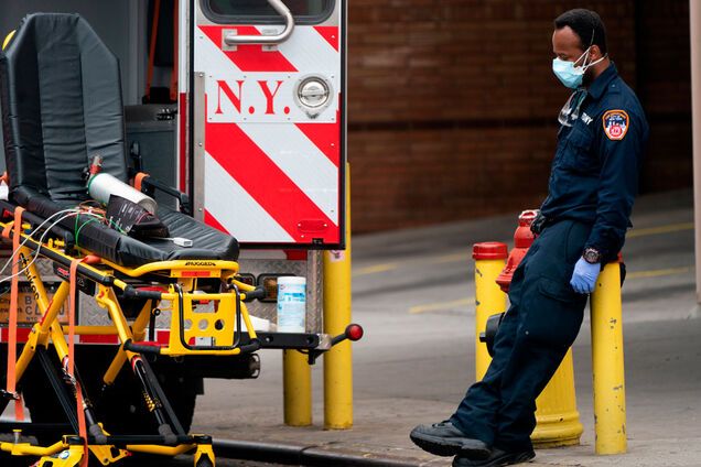 У США коронавірус вбив рекордну кількість людей за добу