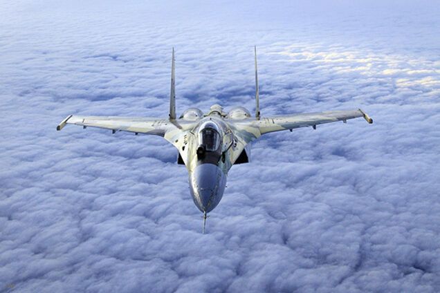 Истребитель РФ устроил опасную стычку с самолетом США над морем