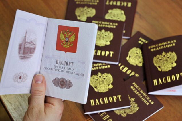 Росія спростила отримання паспортів жителям Донбасу