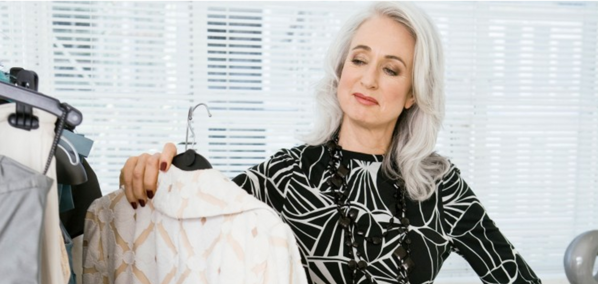 Как нельзя одеваться после 50 лет: топ-3 самых частых ошибок женщин