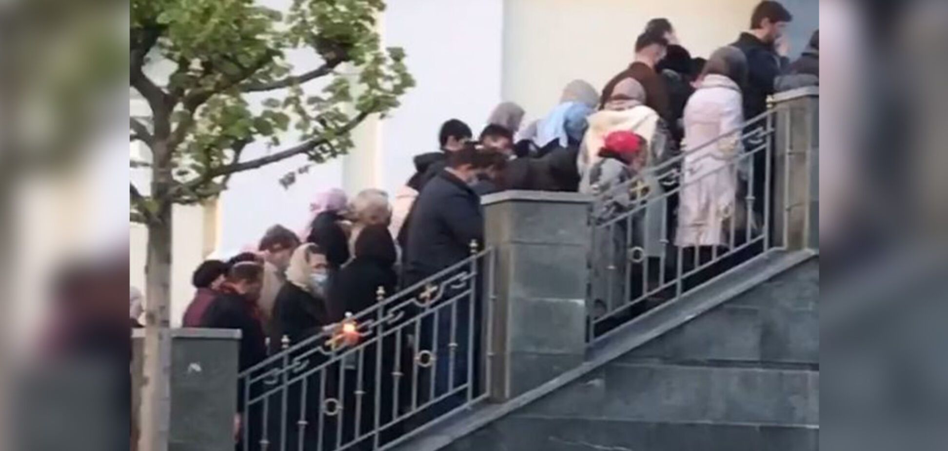 В Днепре завели дело против прихожан, столпившихся возле церкви