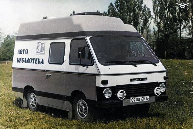 Найден уникальный УАЗ-452, на базе которого создали библиотеку