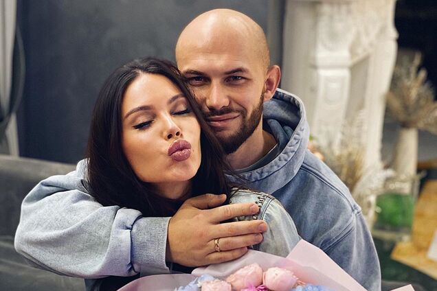 Джиган внезапно исчез после новости о разводе с Самойловой