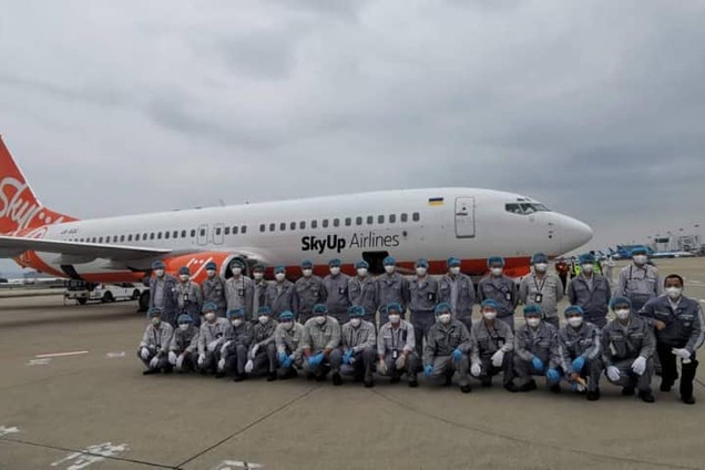 Работают без выходных: Украина запустила ежедневные полеты в Китай за медпопомощью