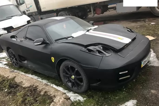 Toyota з дизайном Ferrari продають за ціною Daewoo Lanos