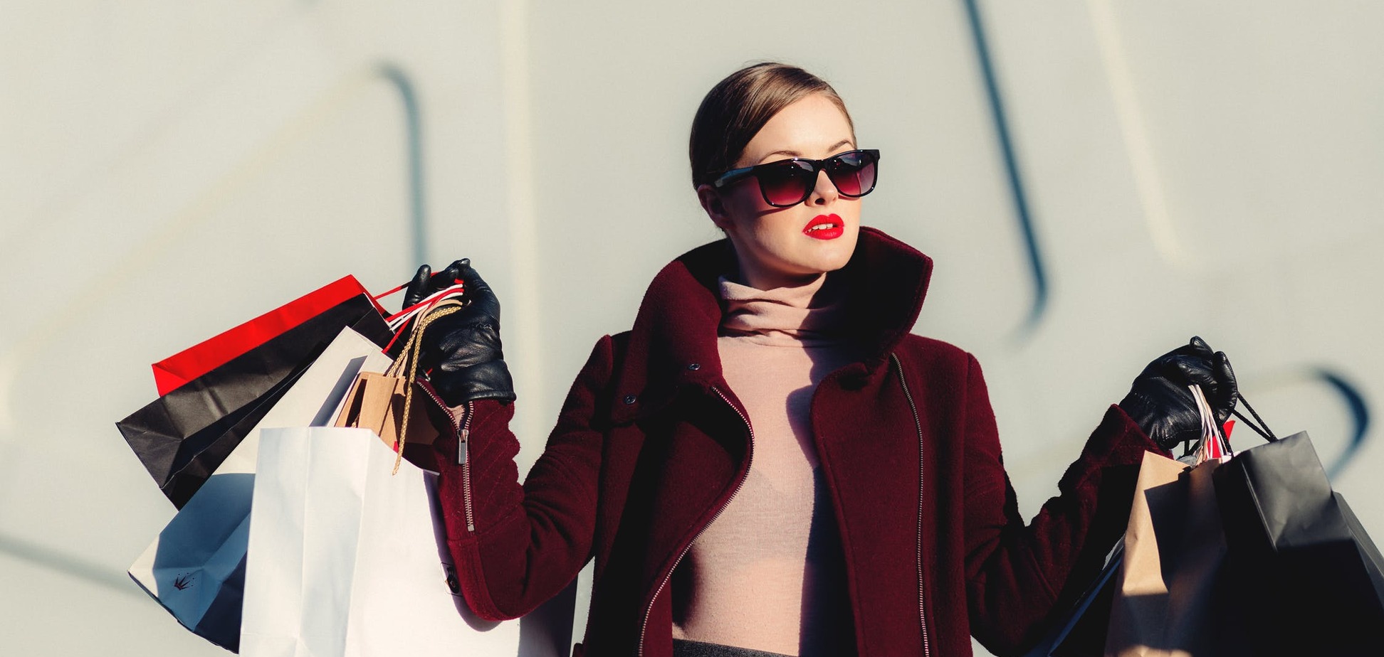 Вещи, которые вышли из моды: как понять, что одежда устарела