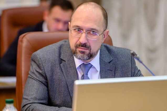 Карантин в Украине ослабят в мае - Шмыгаль