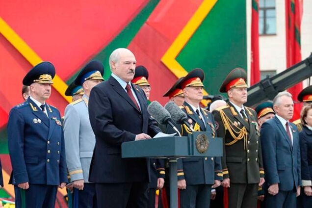 У Білорусі зібралися провести парад 9 травня незважаючи на пандемію COVID-19