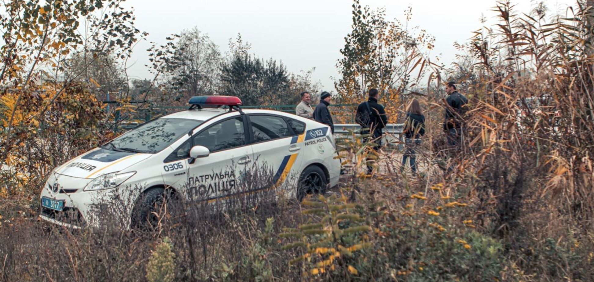 Під Дніпром знайшли труп жінки з мотузкою на шиї. Фото 18+