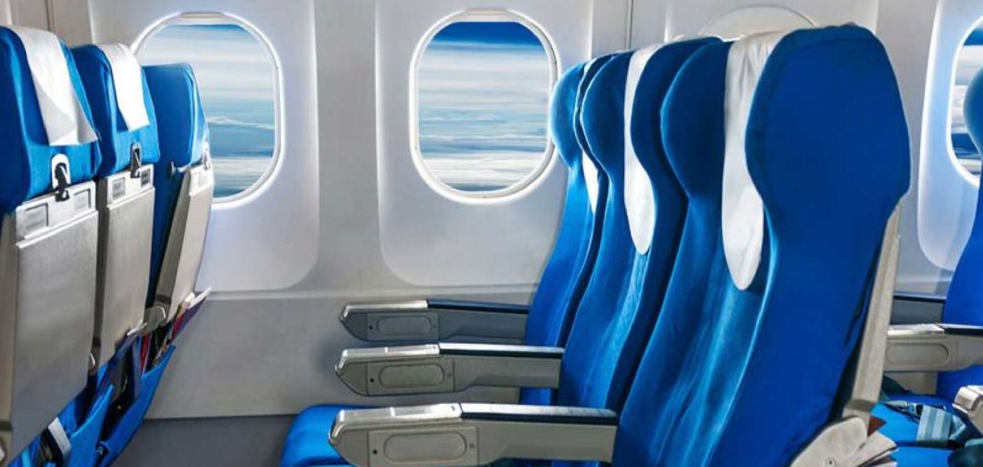 Чому крісла в літаках сині: несподіване пояснення
