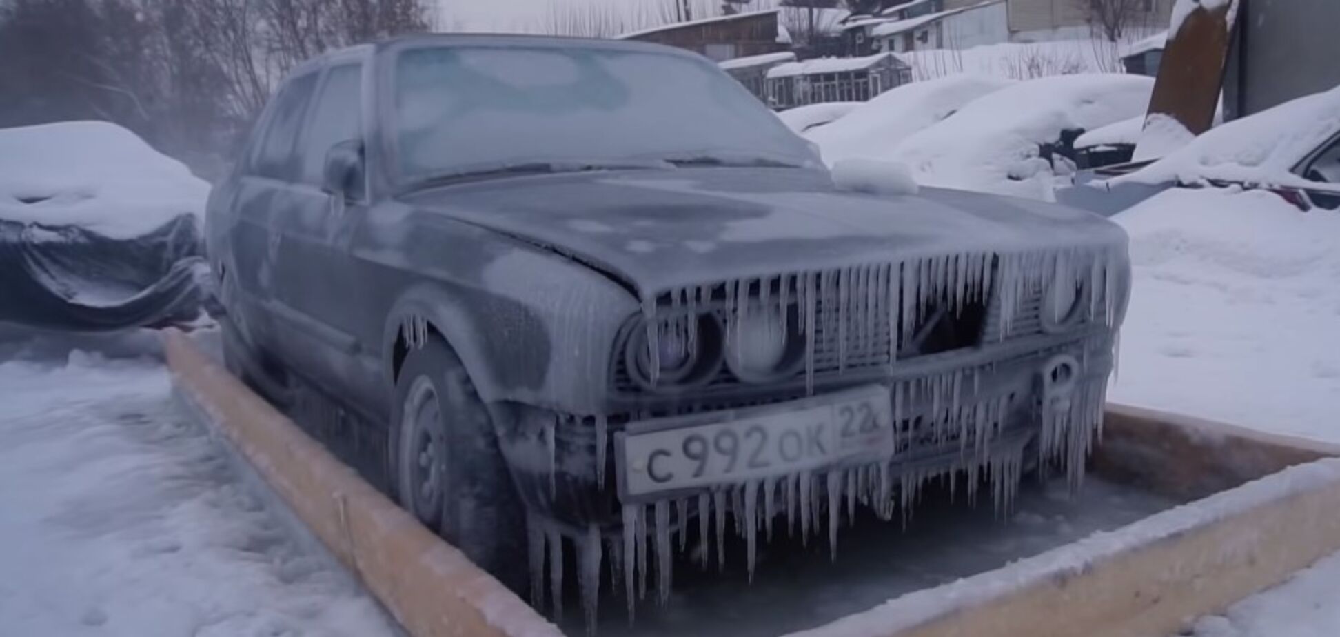 Б/у BMW E30 полностью заморозили и попробовали завести