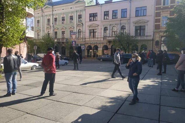 Бунти бізнесу проти карантину тривають: тепер протести у Чернівцях