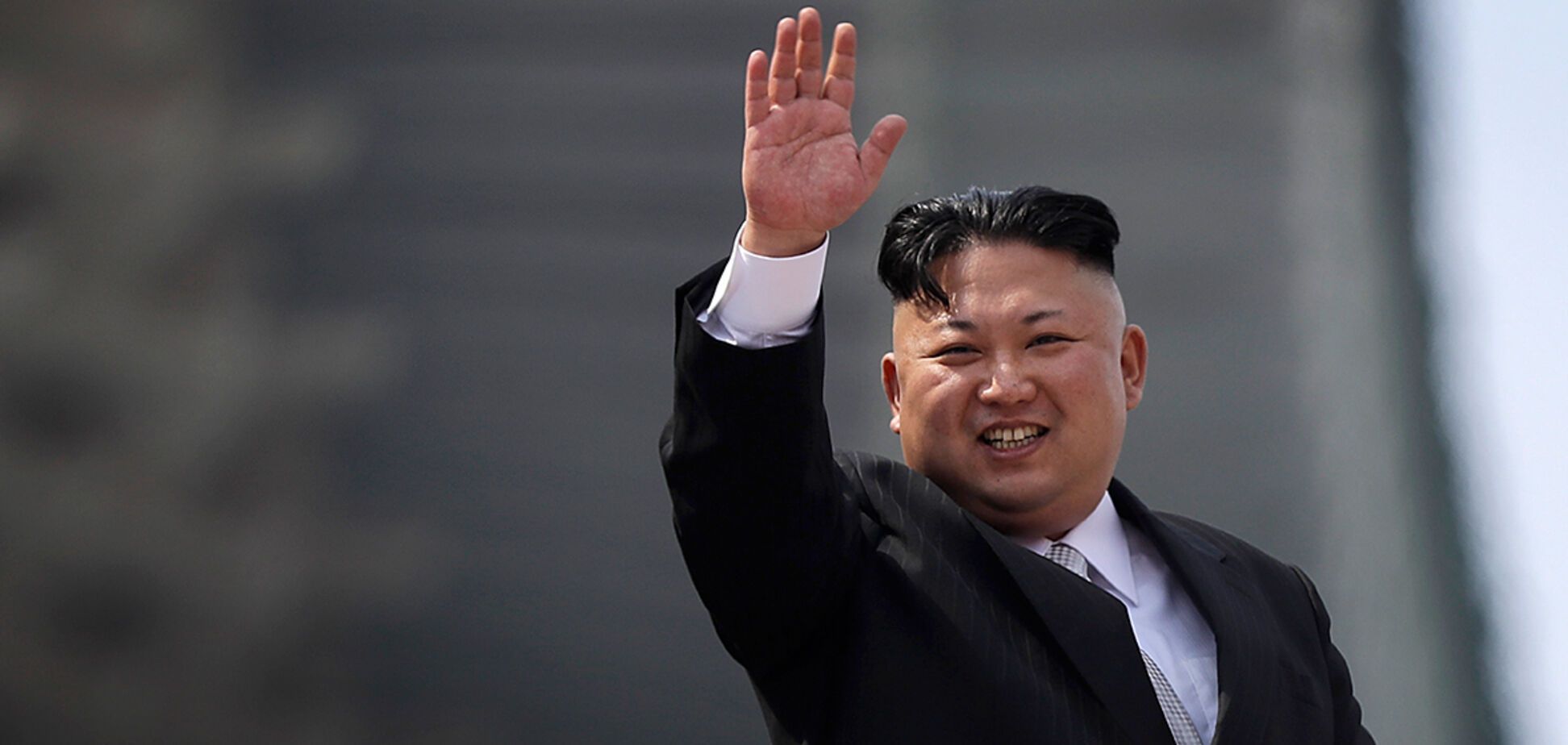 Паника в КНДР: после слухов о смерти Ким Чен Ына люди 'штурмовали' магазины