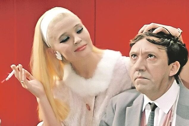 Светличная и Никулин в фильме 'Бриллиантовая рука'