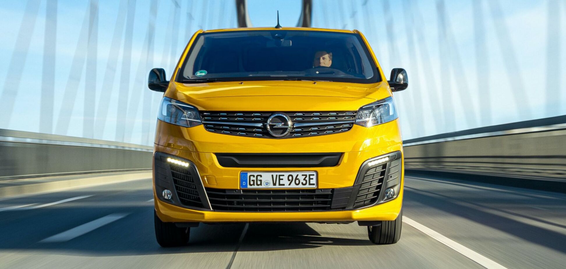 Opel подготовил электрический фургон Vivaro-e