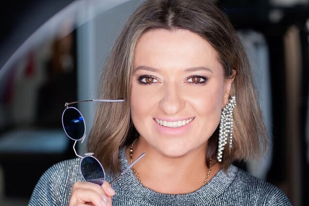 44-річна Могилевська поділилася пікантним фото в сукні без білизни