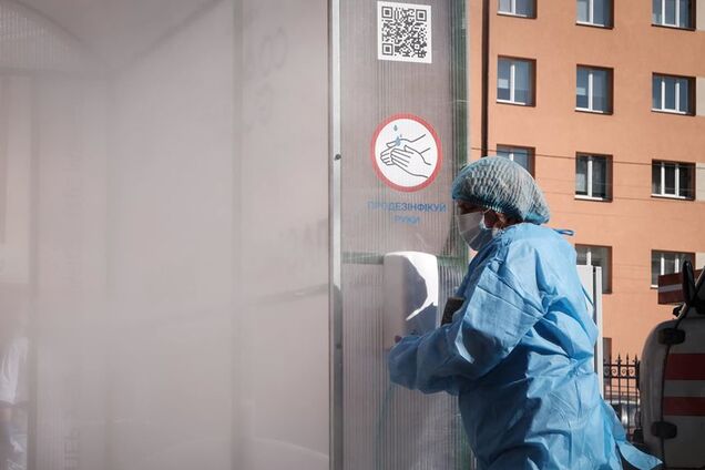 В Черновцах для борьбы с COVID-19 установили 'убийцу бактерий'. Фото