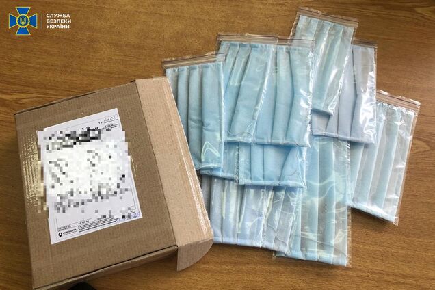 У Кропивницькому чоловік намагався налагодити продаж масок за кордон. Фото