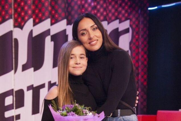 Донька Алсу і скандал на 'Голос. Діти': за що 12-річну Мікеллу Абрамову зацькували в Росії