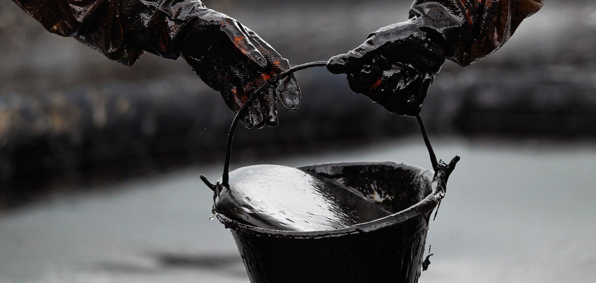 Нафта подешевшала після сильного зростання напередодні