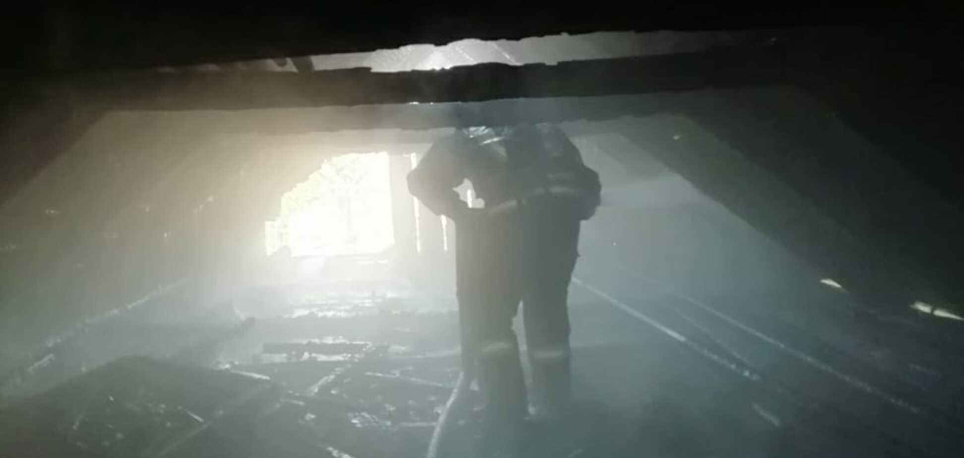 В Кривом Роге женщина погибла при пожаре в собственном доме. Фото с места ЧП