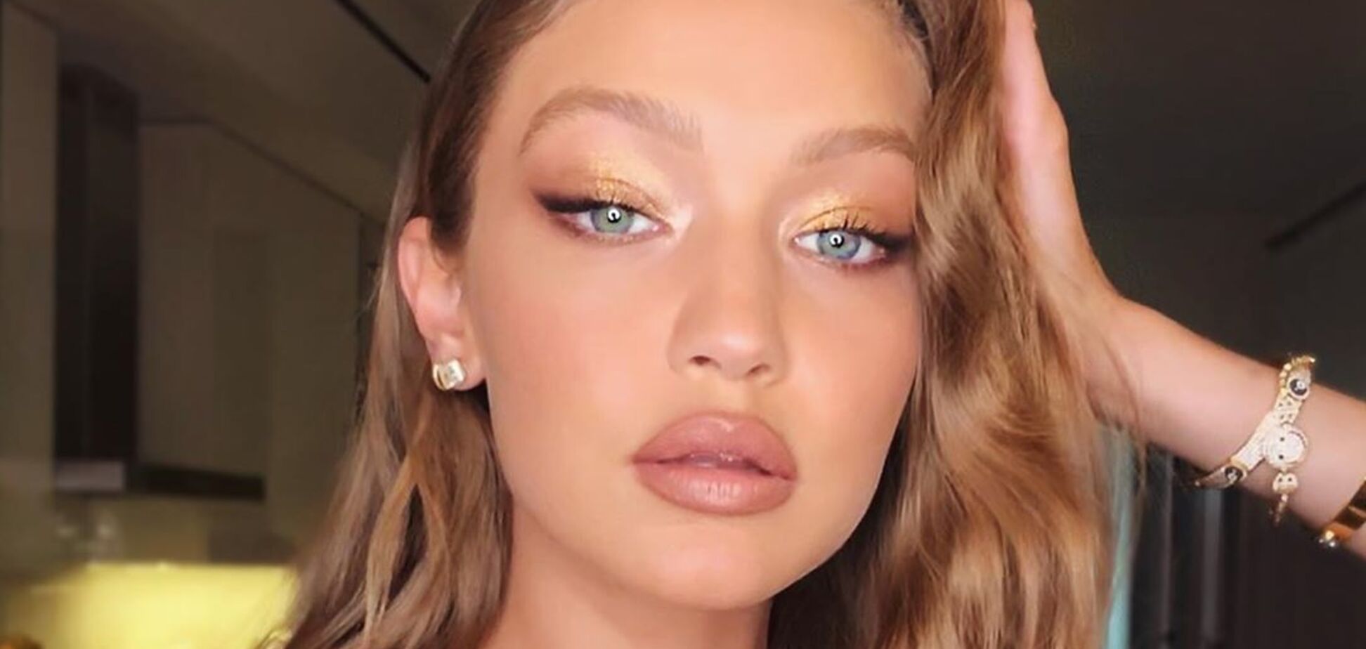 Самая дорогая модель в мире Джиджи Хадид беременна первенцем