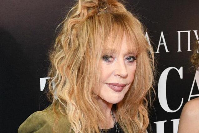 Культовая песня Пугачевой оказался в центре скандала из-за плагиата: что произошло