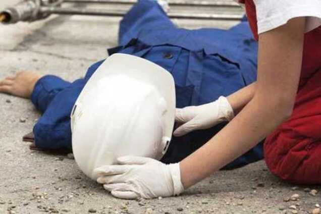 На Днепропетровщине мужчина трагически погиб на заводе: подробности