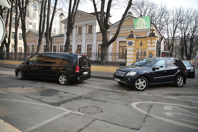Патріарх Кирило об'їхав Москву з молитвою проти коронавірусу і обурив росіян. Фото і відео