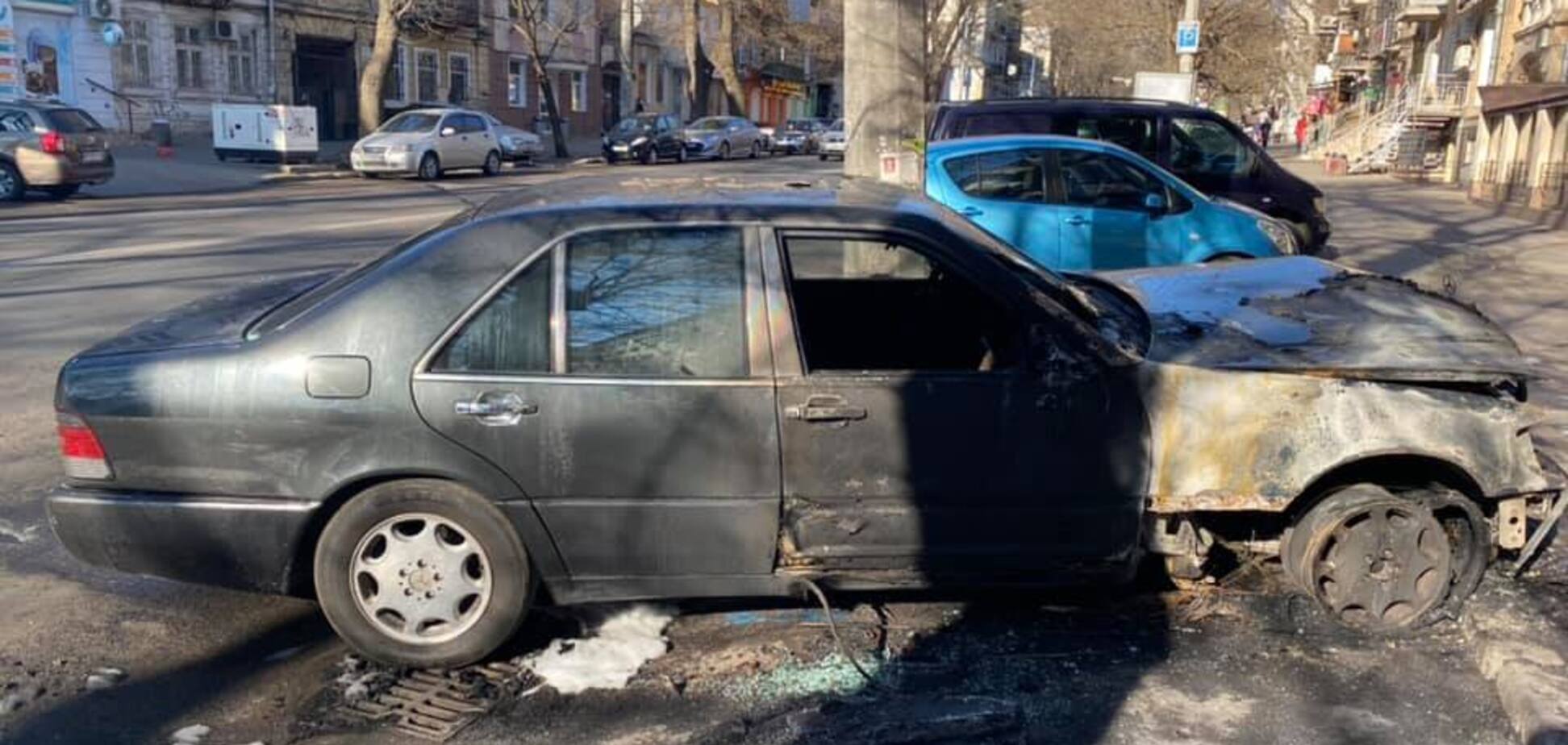 В Одесі спалили машину проукраїнського активіста