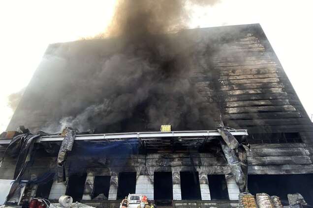 У Південній Кореї в масштабній пожежі загинули понад 30 осіб: подробиці та фото