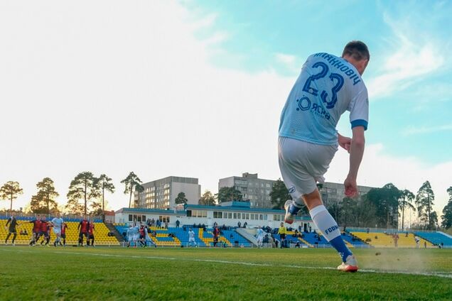 'Беларуси придется на коленях просить о помощи': спортивный врач - о пандемии коронавируса