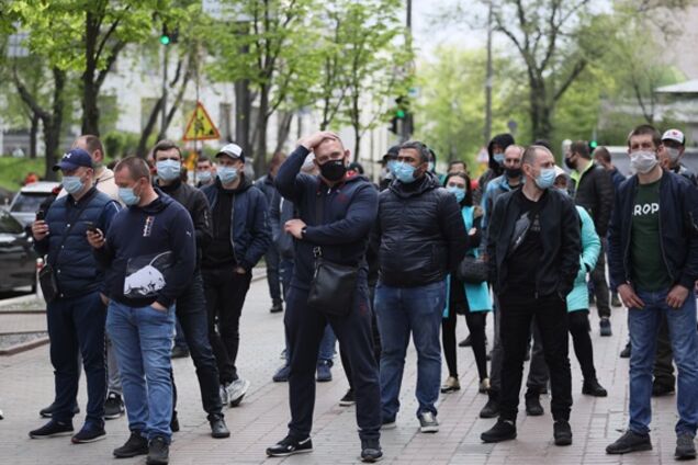 Бунти проти карантину поновилися: під Кабміном зібралися підприємці