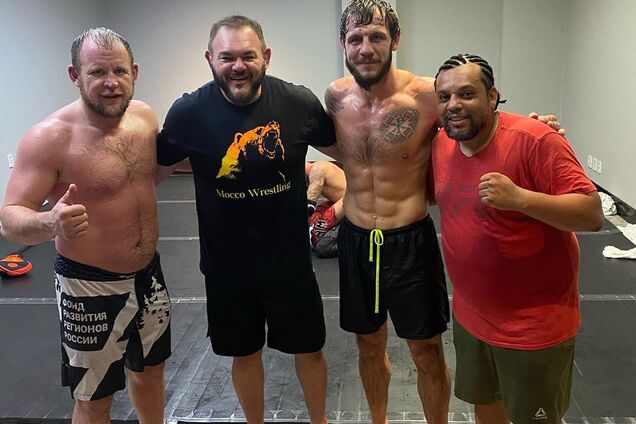Боец UFC Никита Крылов заявил, что коронавирус передается через телевизор