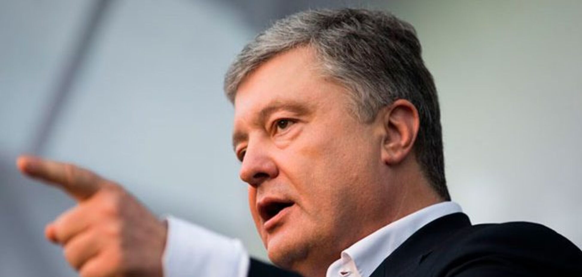 Порошенко рассказал, как защитить людей от безработицы и безденежья в условиях кризиса