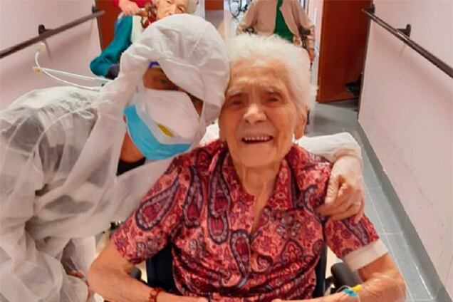 Пережила две пандемии: 104-летняя итальянка победила коронавирус