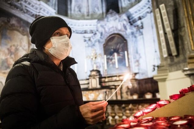 В Ужгороді на коронавірус захворіла вся сім'я диякона: заражені в тяжкому стані