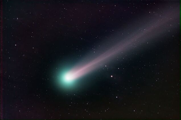 К Солнцу летит "ядовитая" комета: когда и где можно будет увидеть