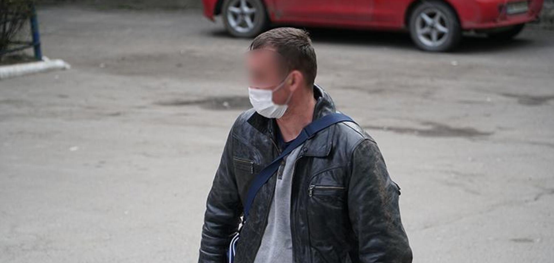 В Тернополе жена не пустила домой мужа, вернувшегося из Польши. Фото и видео