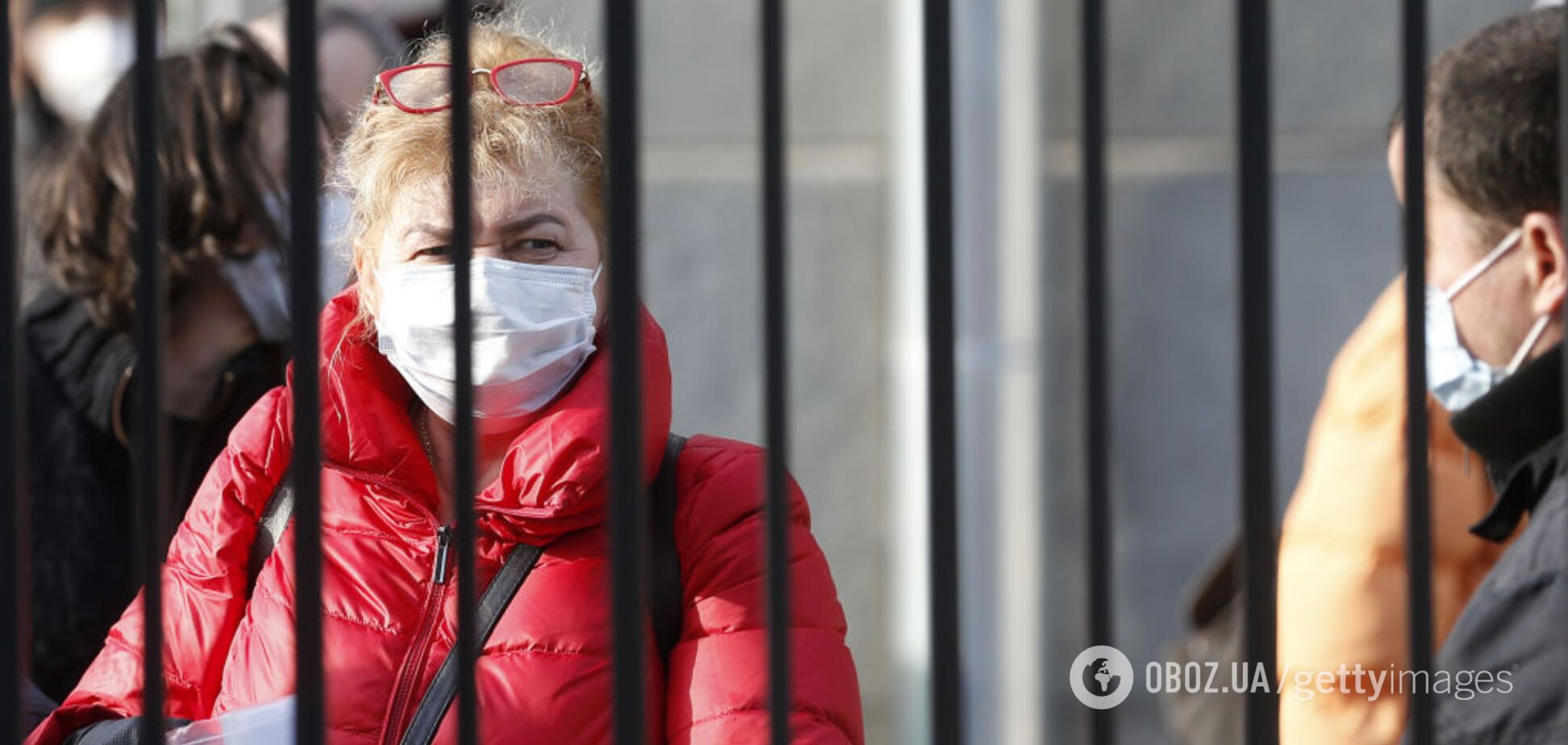 В Украине закрывают почти все пункты пропуска: где можно пересечь границу