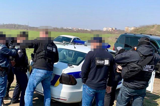 В Одессе копы требовали от дилера продавать их наркотики