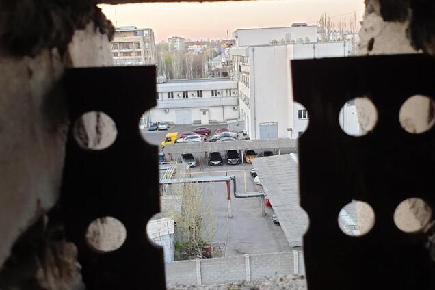 Замах на 'Мультика' Михайла Тітова: поліція Миколаєва показала зброю і місце стрільби. Фото та відео