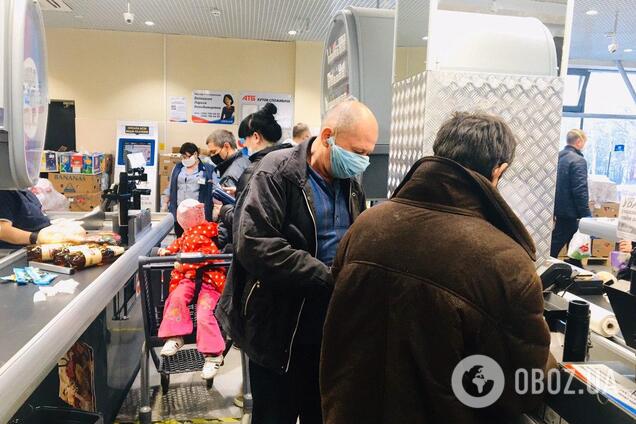 Карантинные меры в Днепре: придерживаются ли горожане правил