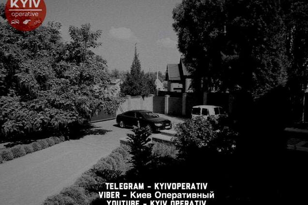 В Киеве вооруженная банда напала на дом