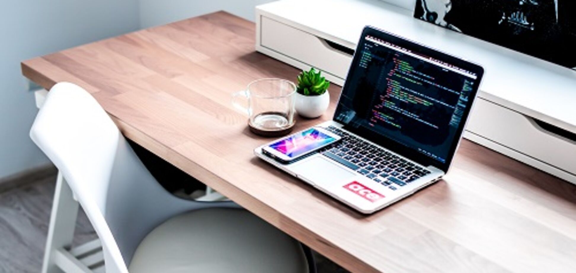 Задача правительства в кризис – сохранить рабочие места и стимулировать создание новых - эксперт