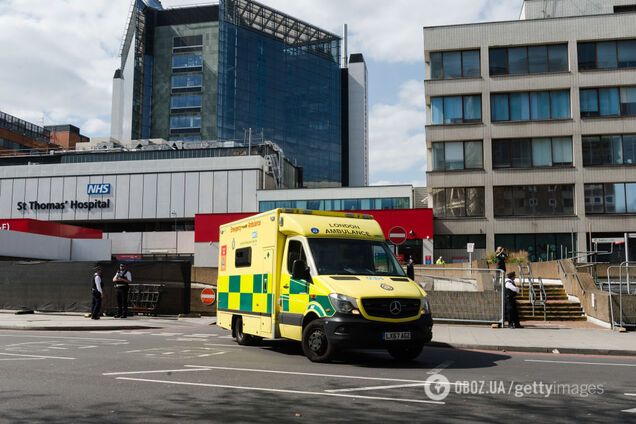 В Великобритании за сутки скончались 938 человек