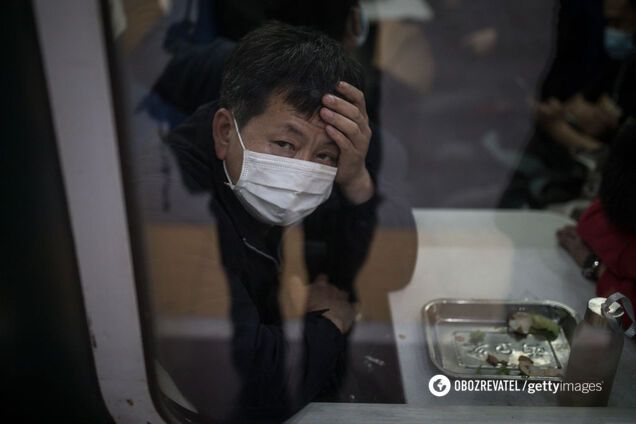 У Китаї майже 80% людей заразилися коронавірусом від носія без симптомів