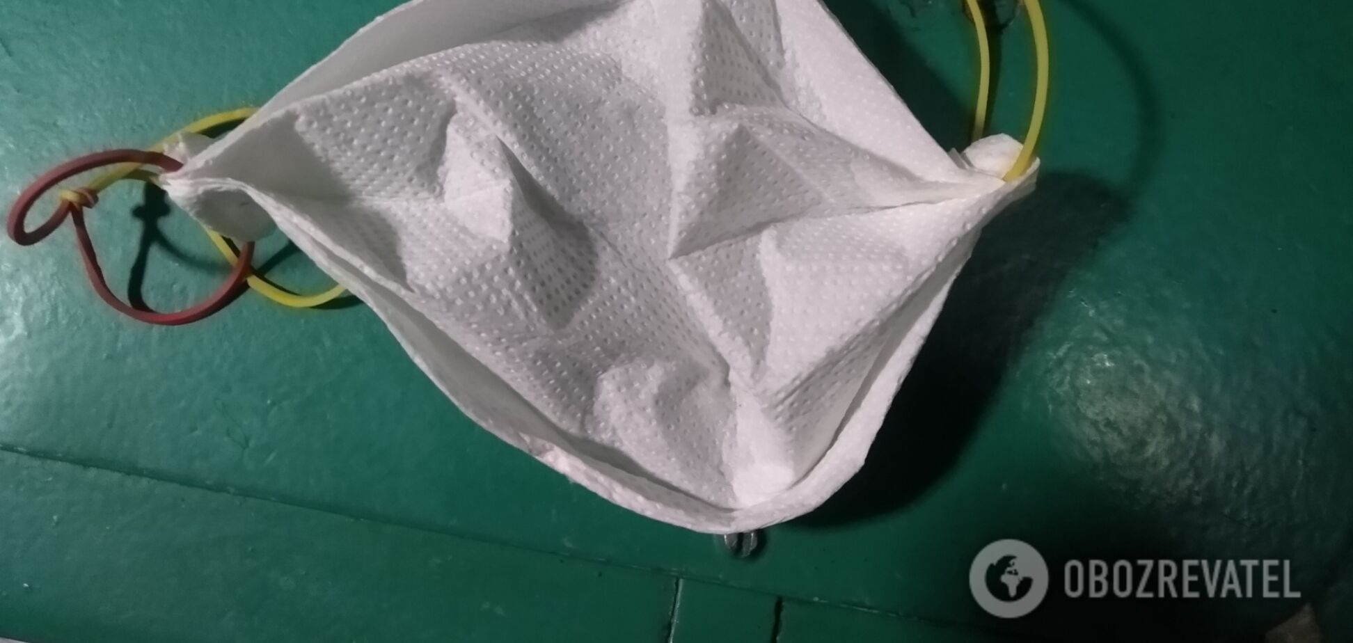 'Укрзалізниця' раздала сотрудникам маски из салфеток: появились новые разгромные фото и видео