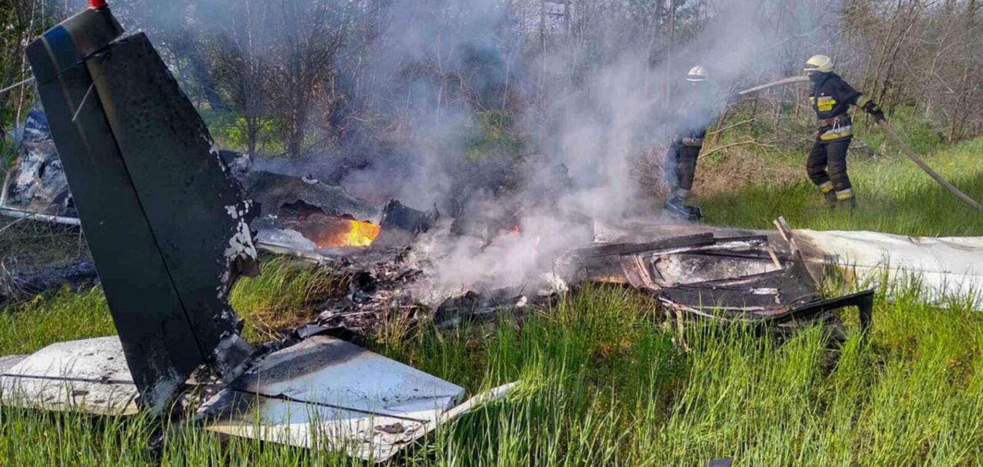 Под Днепром произошла смертельная авиакатастрофа. Фото с места ЧП