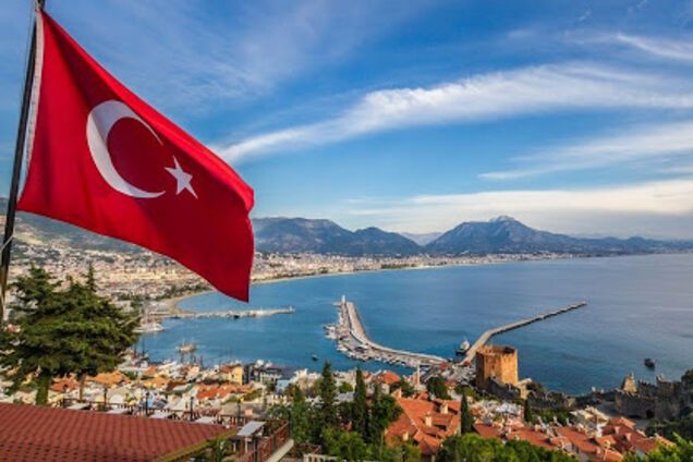 Туреччина готується до відкриття туристичного сезону: що можна й не можна буде на відпочинку